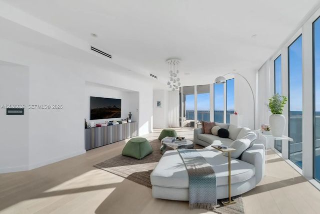 3 of 56 - 2020 N Bayshore Drive #ph4302, Miami, FL