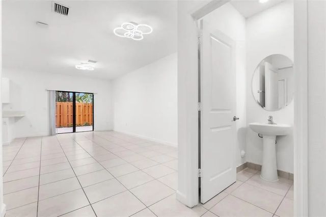 3 of 50 - 20554 Ne 2nd Court, Miami, FL