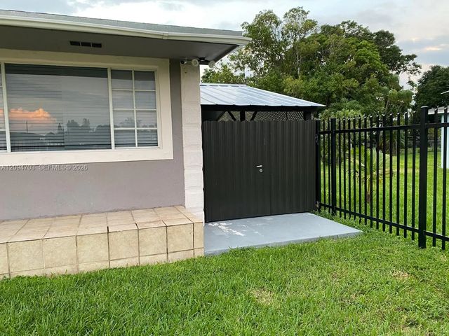 2 of 21 - 26700 Sw 138th Avenue, Homestead, FL