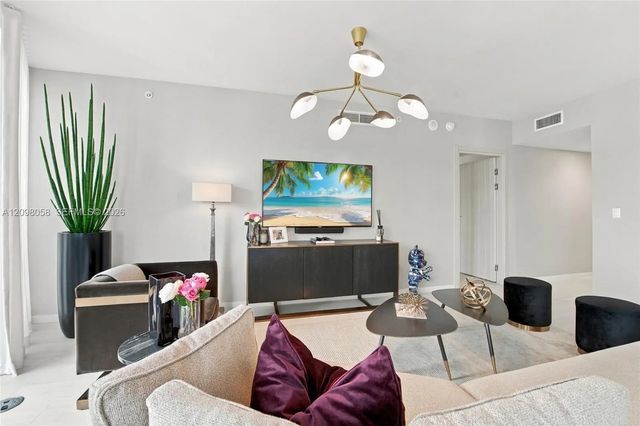 4 of 68 - 1000 Brickell Plaza #3401, Miami, FL