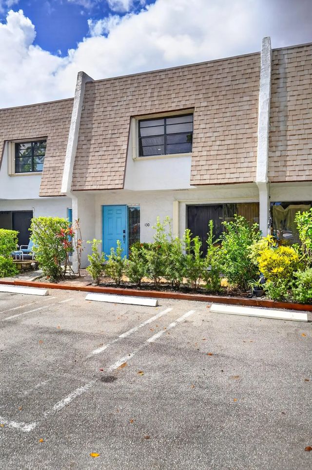 2 of 70 - 400 Canal Point S #130, Delray Beach, FL