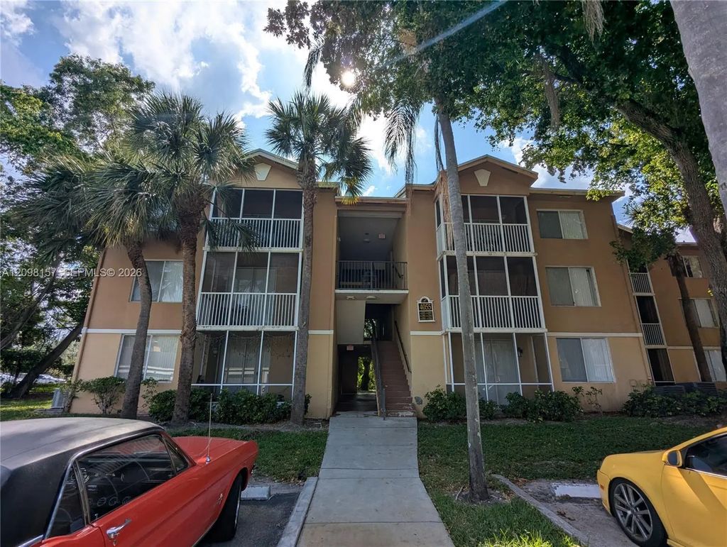 4055 W Mcnab Road #h203, Pompano Beach