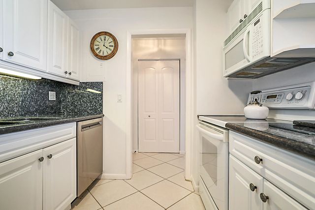 5 of 62 - 2121 N Ocean Boulevard #1004e, Boca Raton, FL