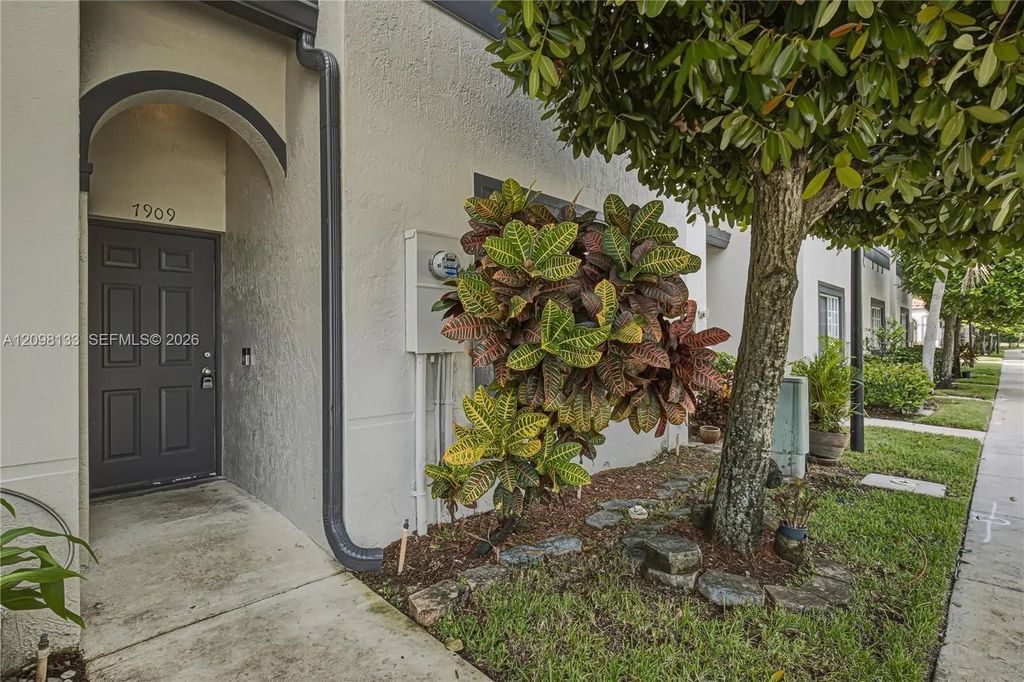 7909 Catalina Circle, Tamarac