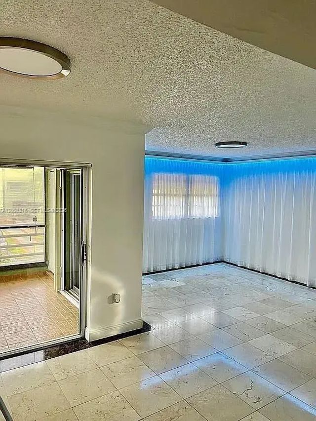 3 of 19 - 11183 Nw 7th Street #204-20, Miami, FL