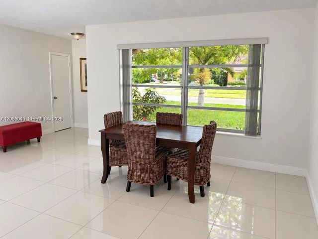 4 of 23 - 8981 Sw 57th Terrace, Miami, FL