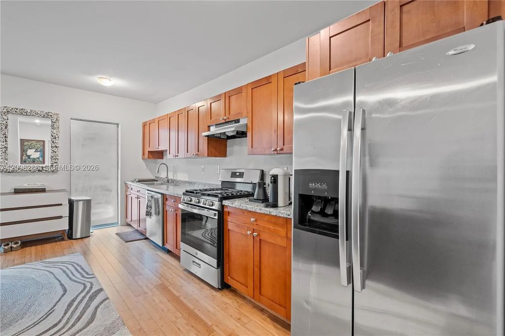 7930 Tatum Waterway Drive #s9, Miami Beach