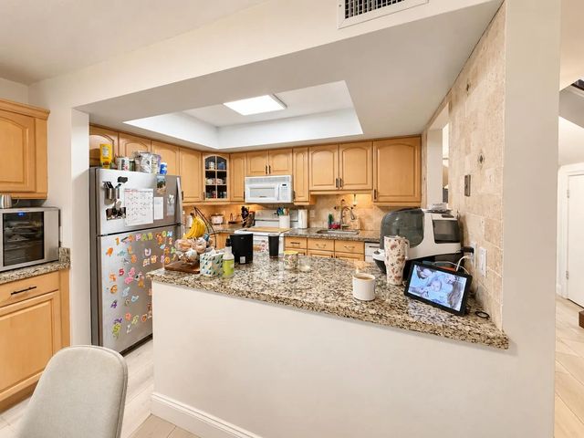 3 of 17 - 7200 Nw 2nd Avenue #49, Boca Raton, FL