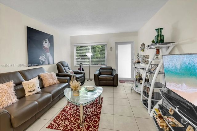 2 of 10 - 3451 Sw 9th Terrace #3 Aka Unit 7b, Miami, FL