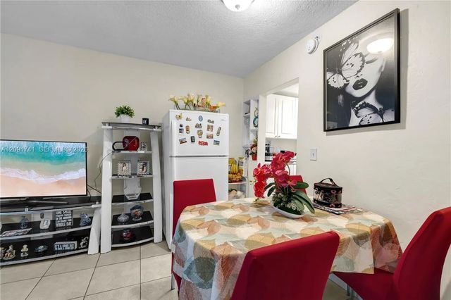 4 of 10 - 3451 Sw 9th Terrace #3 Aka Unit 7b, Miami, FL
