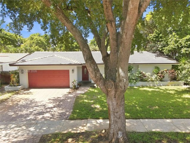 16500 E Stonehaven Road, Miami Lakes