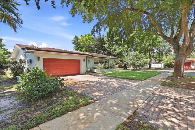 2 of 30 - 16500 E Stonehaven Road, Miami Lakes, FL