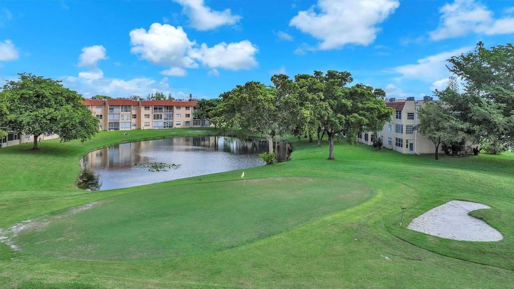 9301 Sunrise Lakes Boulevard #207, Sunrise
