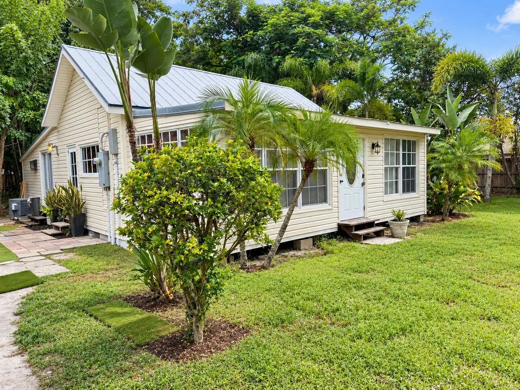 151 Temple Drive, Loxahatchee Groves