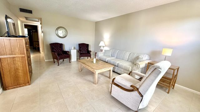 3 of 64 - 4075 Newport Q Drive, Deerfield Beach, FL