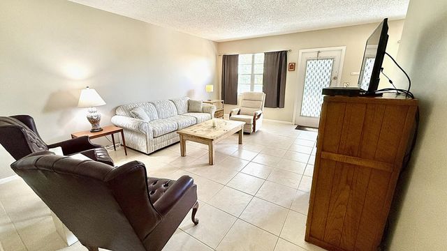 4 of 64 - 4075 Newport Q Drive, Deerfield Beach, FL
