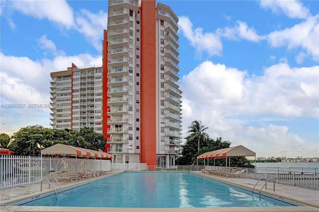 1301 Ne Miami Gardens Drive #403w, Miami