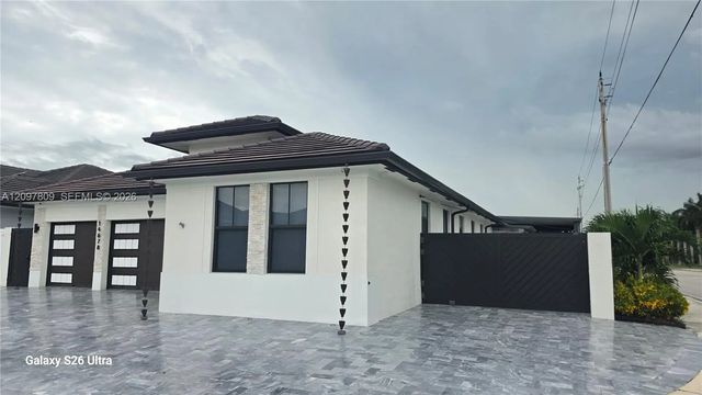 4 of 77 - 14678 Sw 22nd Terrace, Miami, FL