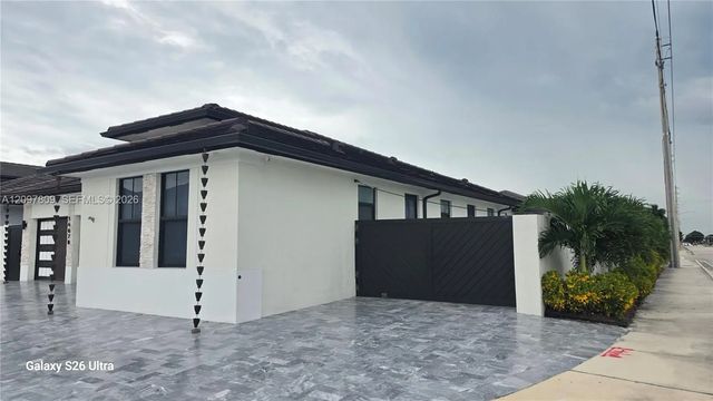 5 of 77 - 14678 Sw 22nd Terrace, Miami, FL