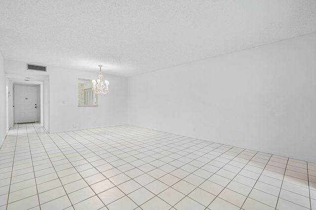 5 of 55 - 7286 Huntington Lane #108, Delray Beach, FL