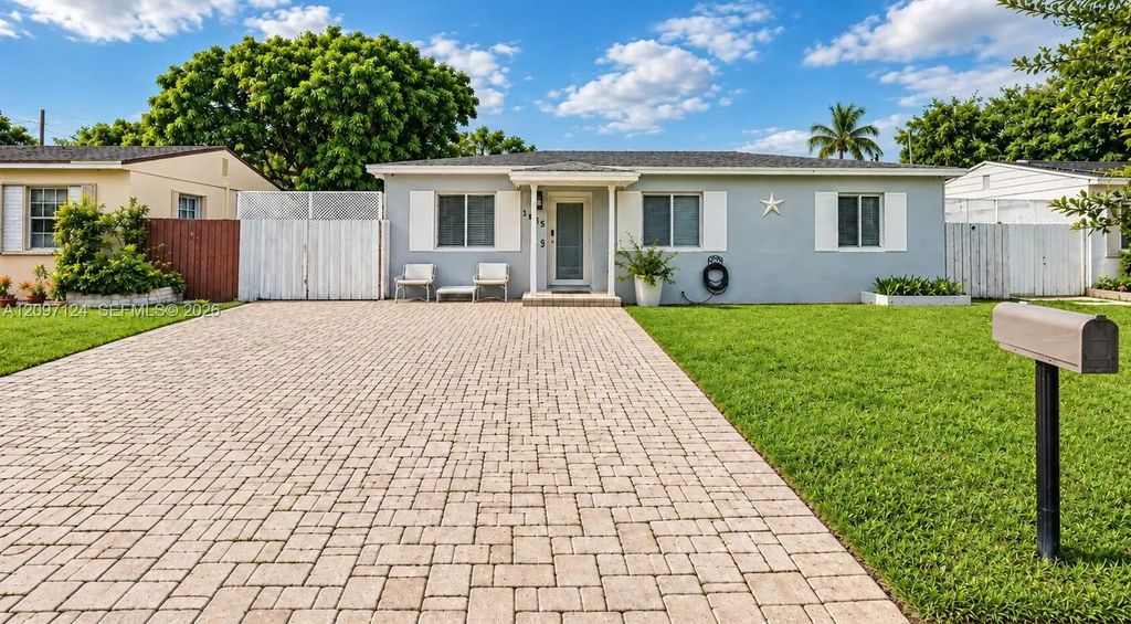 1435 Ne 141st Street, North Miami