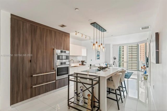 2 of 25 - 851 Ne 1st Avenue #3707, Miami, FL