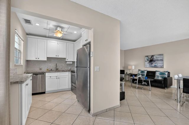 3 of 43 - 281 Fanshaw G, Boca Raton, FL