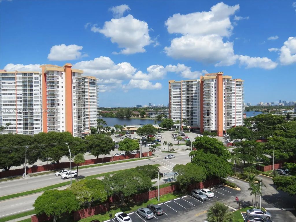 1200 Ne Miami Gardens Drive #906w, Miami