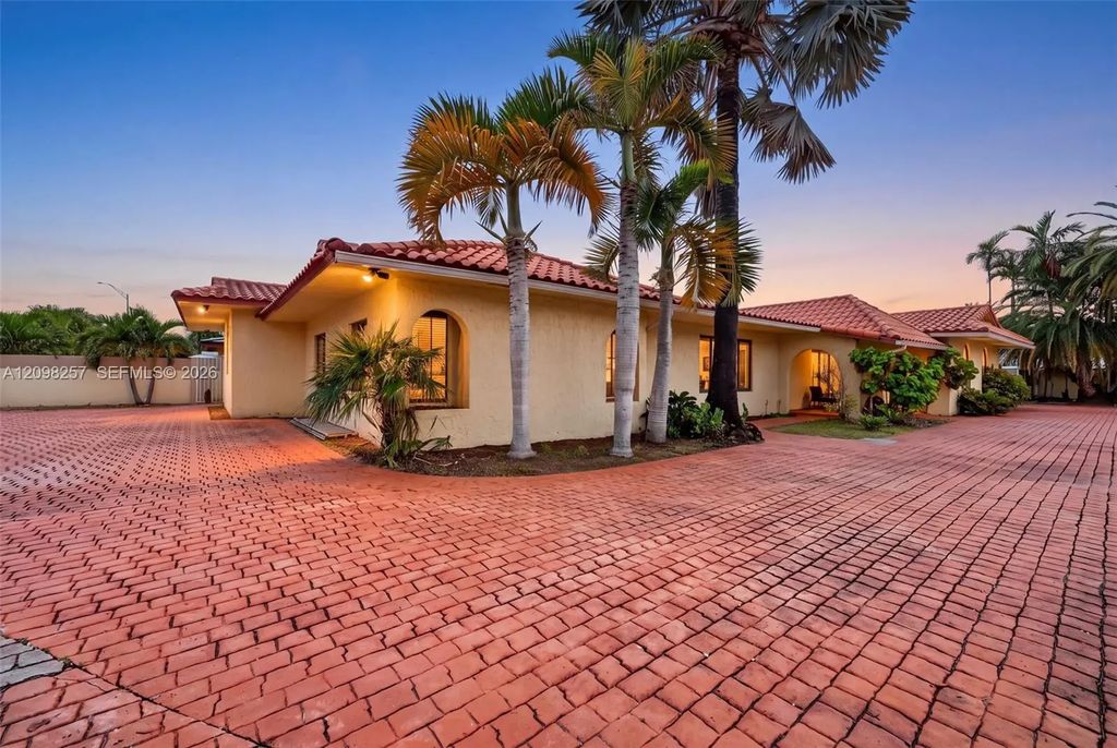 5550 Sw 87th Avenue, Miami