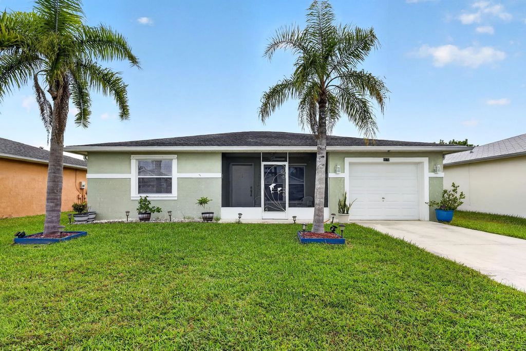 6627 Campanilla, Fort Pierce