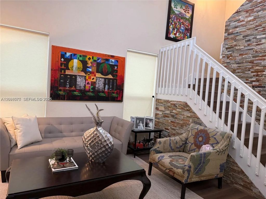 17012 Sw 91 Terrace, Miami