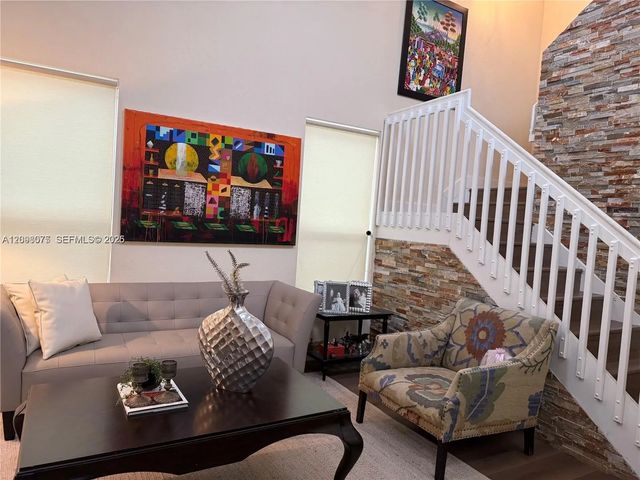 17012 Sw 91 Terrace, Miami