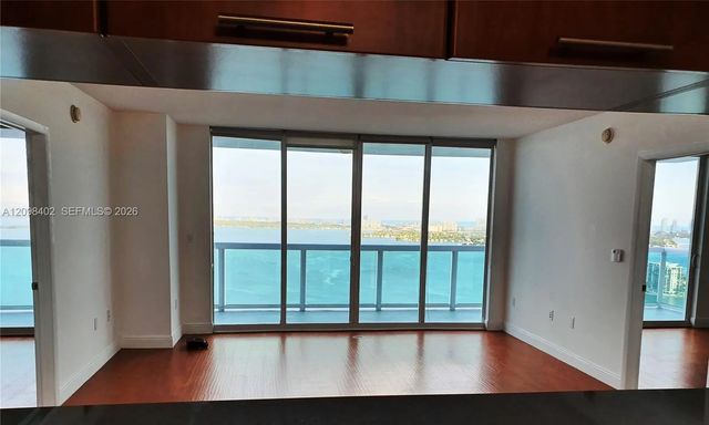 3 of 10 - 1800 N Bayshore Drive #3405, Miami, FL