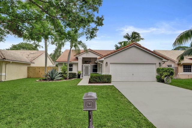 3763 S Lancewood Place, Delray Beach
