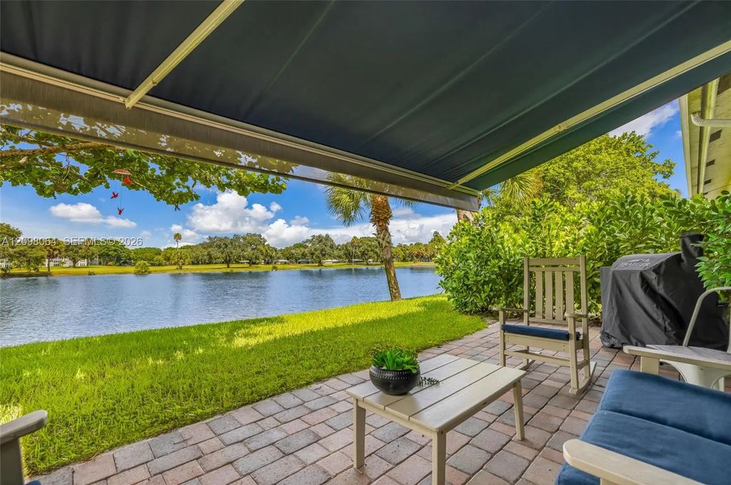 4107 Carriage Drive #k1, Pompano Beach