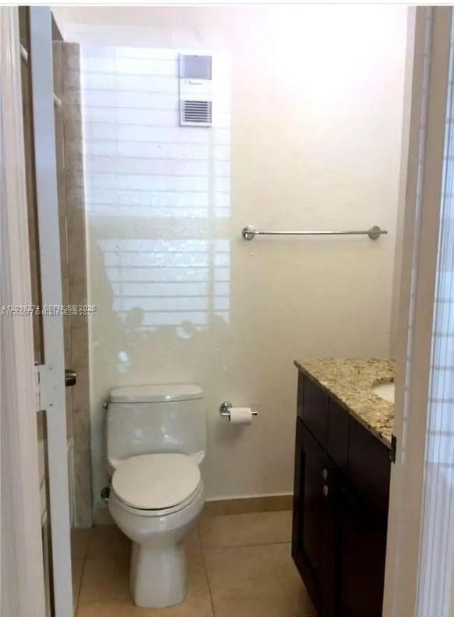4 of 10 - 15689 Sw 106th Lane #705, Miami, FL