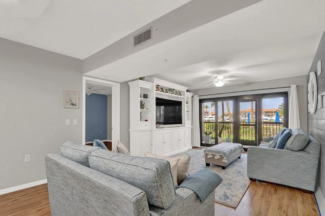 4 of 26 - 701 Seafarer Circle #105, Jupiter, FL
