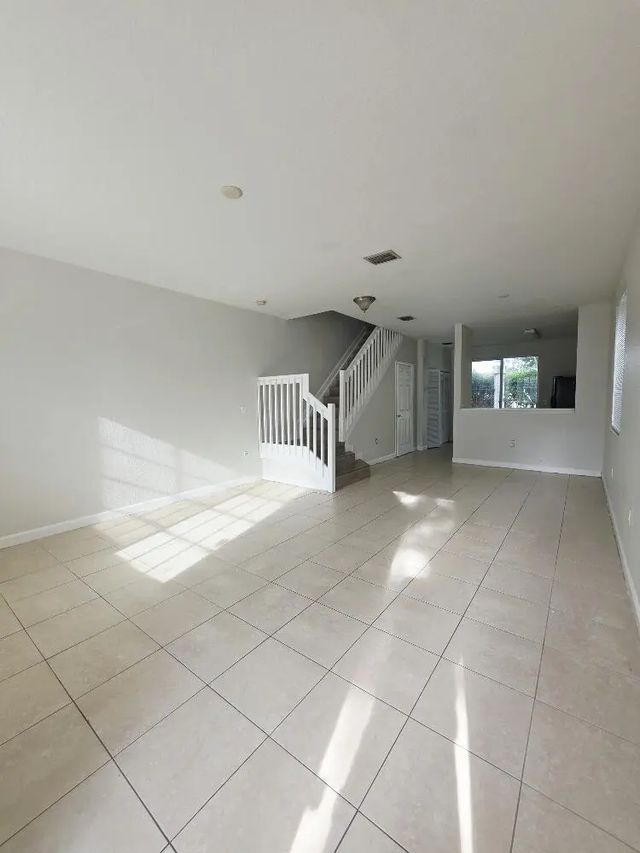 3 of 18 - 4154 Napoli Lake Drive, Riviera Beach, FL