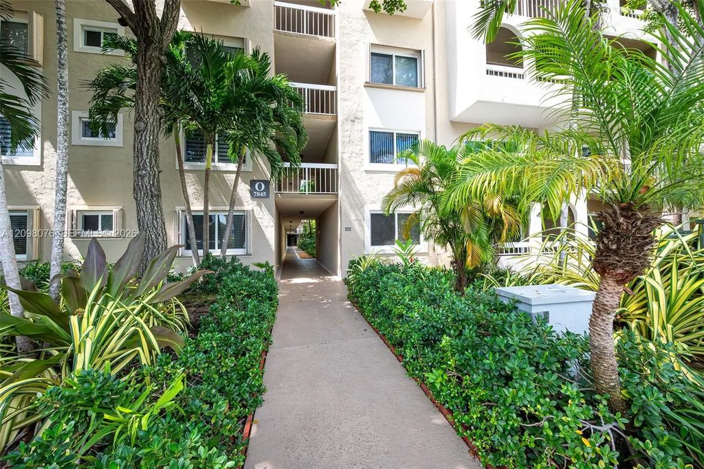 7845 Camino Real #o-212, Miami