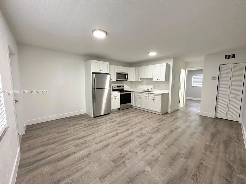 3616 Ne 11th Avenue #6, Oakland Park