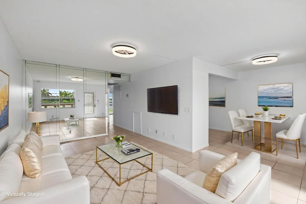 4028 Hythe B, Boca Raton
