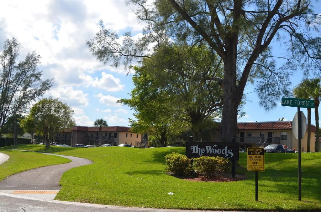 21915 Lake Forest Circle #202, Boca Raton