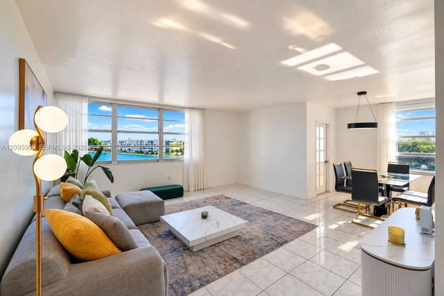 1351 Ne Miami Gardens Drive #316e, Miami
