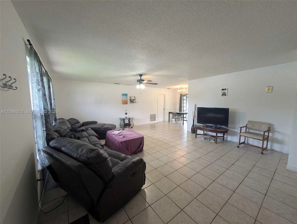1687 Se Floresta Drive Se, Port St. Lucie