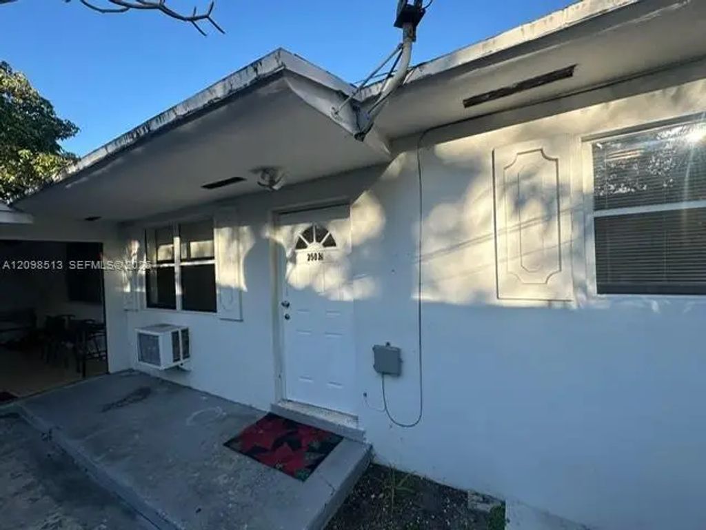 2501 Ne 184th Terrace #2503, North Miami Beach