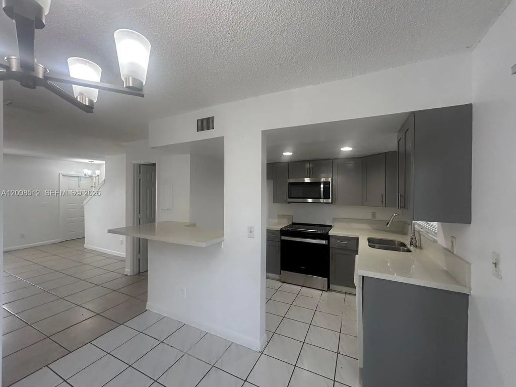 7833 Nw 44th Court #7833, Coral Springs