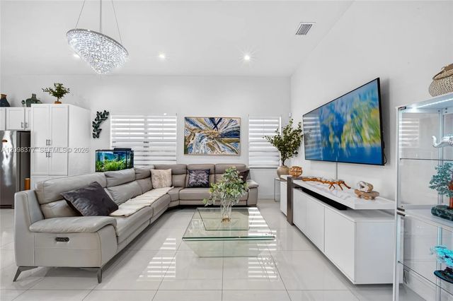 4 of 33 - 15103 Sw 30th Street, Miami, FL