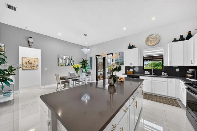 5 of 33 - 15103 Sw 30th Street, Miami, FL