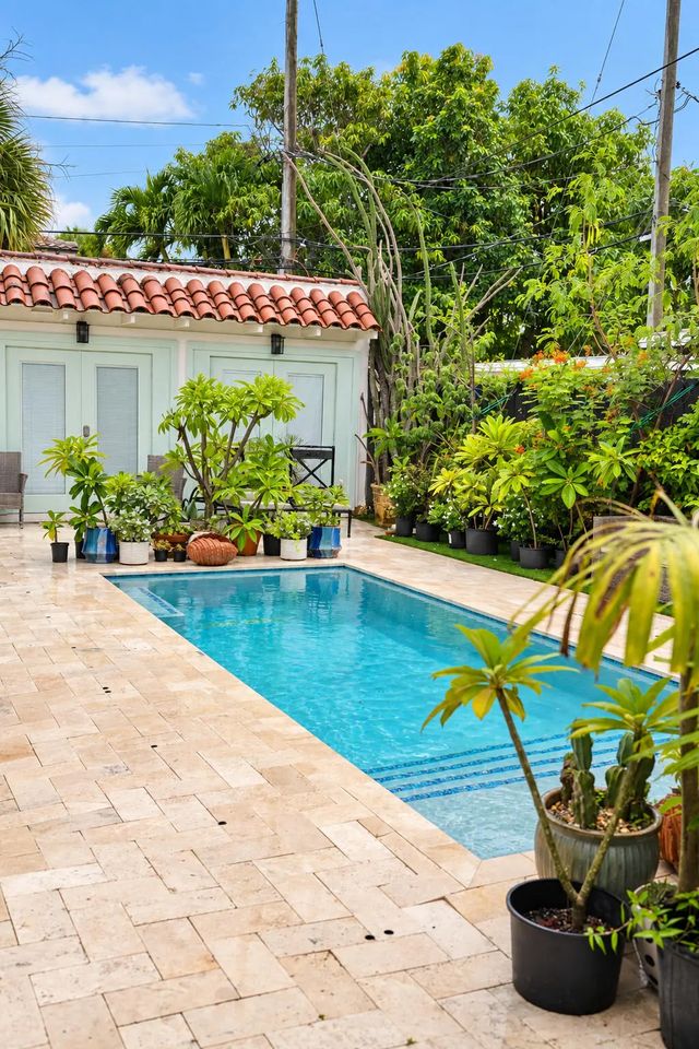 2 of 44 - 234 E Greenwood Drive, West Palm Beach, FL