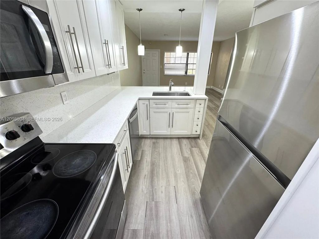 2626 Riverside Drive #2626, Coral Springs